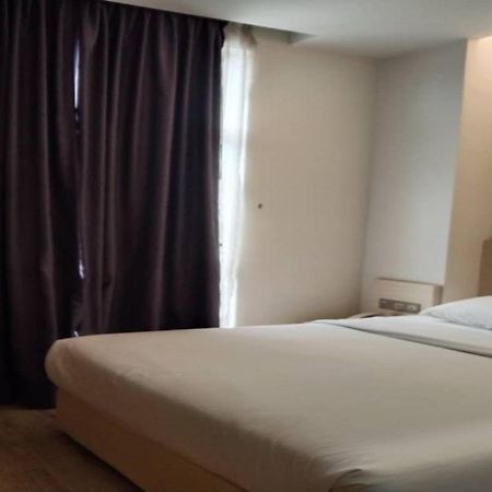 Minimalist Hotel Johor Bahru Luaran gambar